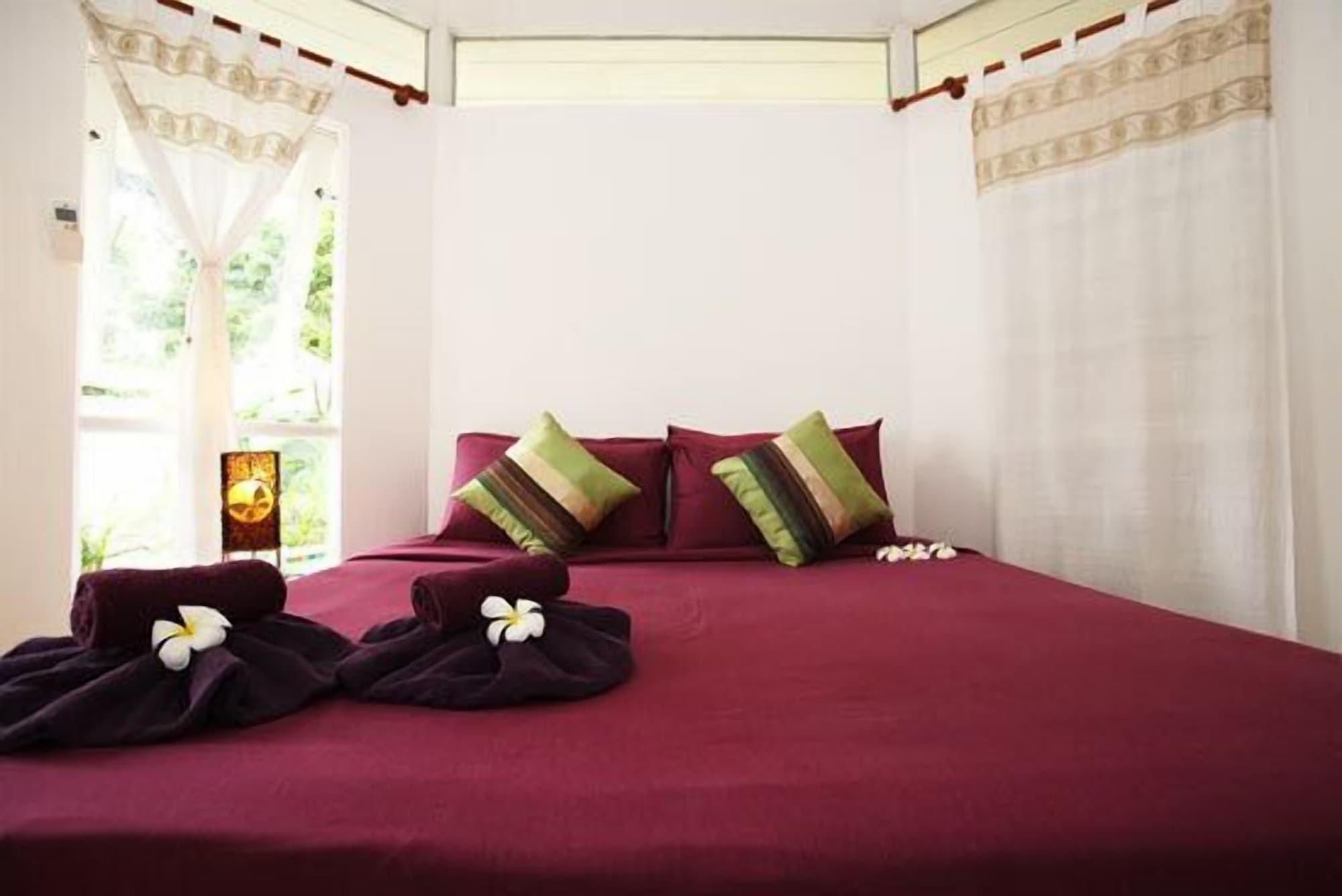 Nimmanoradee Resort - Sha Plus Certified Koh Samet Exterior photo