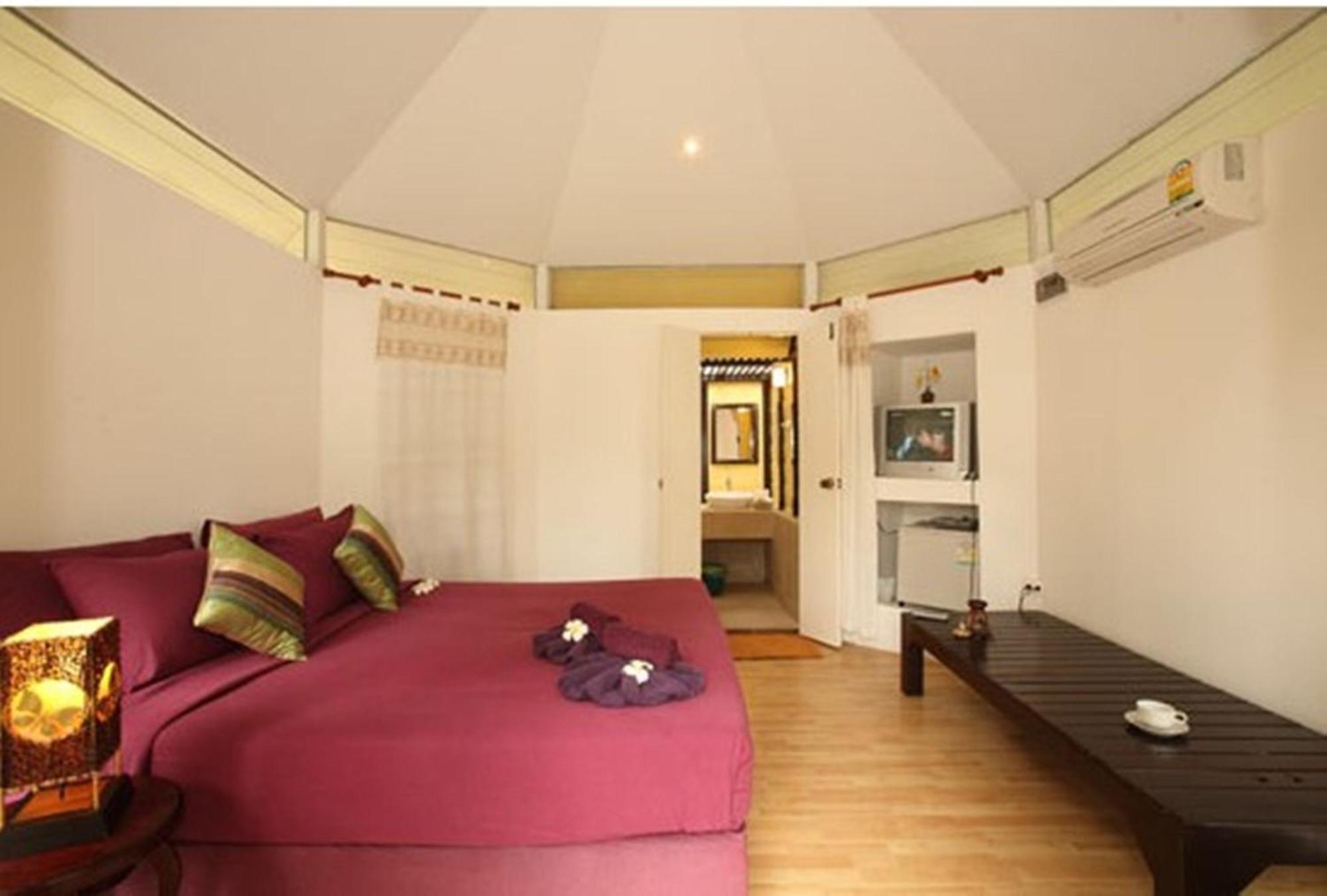 Nimmanoradee Resort - Sha Plus Certified Koh Samet Exterior photo