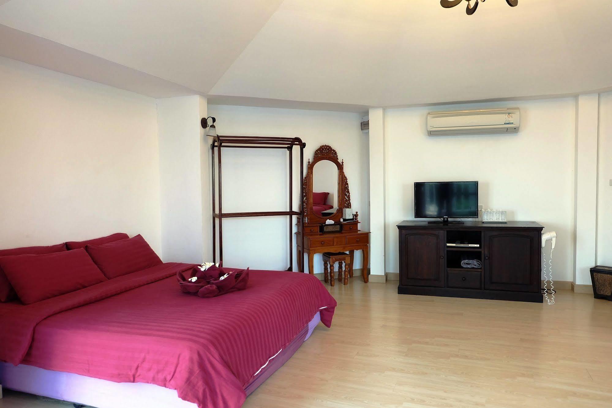 Nimmanoradee Resort - Sha Plus Certified Koh Samet Exterior photo